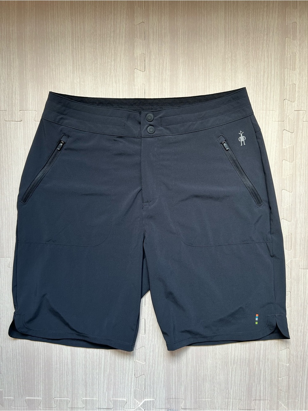 Smartwool Women’s Merino Sport Hiking Shorts Charcoal Black Zipper Pockets. M